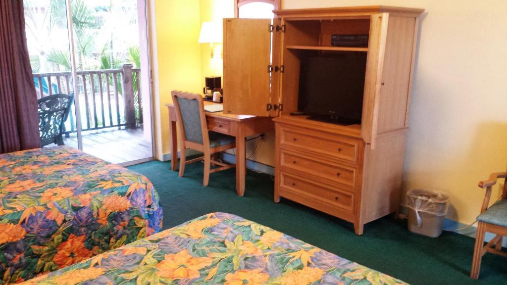 By The Beach Motel - Cocoa Beach Room photo