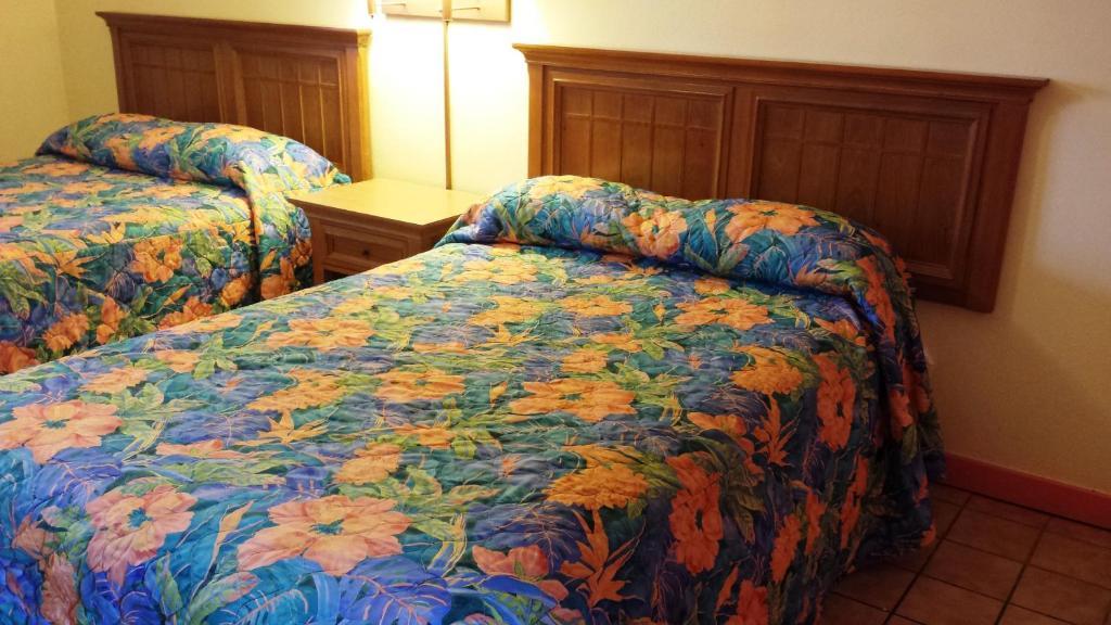 By The Beach Motel - Cocoa Beach Room photo